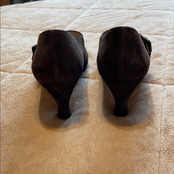 Salvatore Ferragamo Brown Suede Heels 7.5 AAA - Picture 4 of 5